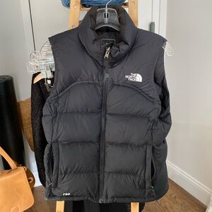 TNF 700 puffer vest